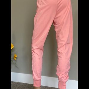 Nike women’s NSW heritage track pants